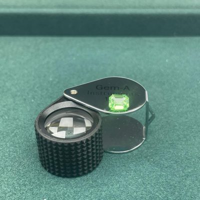 Tsavorite Loupe clean heated - TSV1001