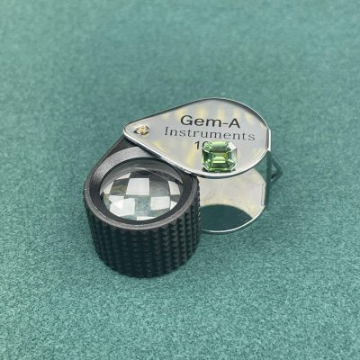 Green Sapphire Loupe clean 100% Natural - GS1007