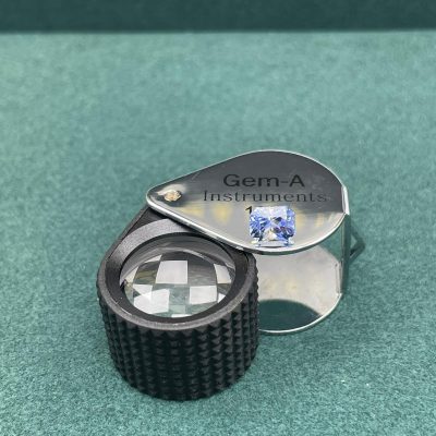 Blue sapphire Loupe clean heated - BS1015