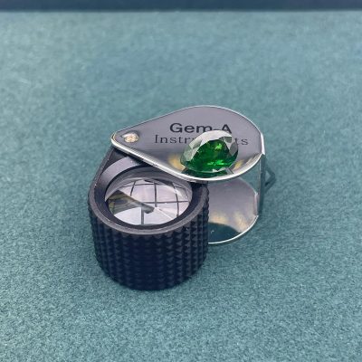 Tsavorite Inclusion heated - TSV1003