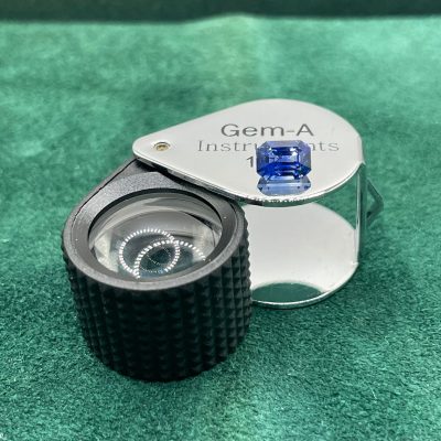 Blue Sapphire Loupe Clean heated - BS 1041
